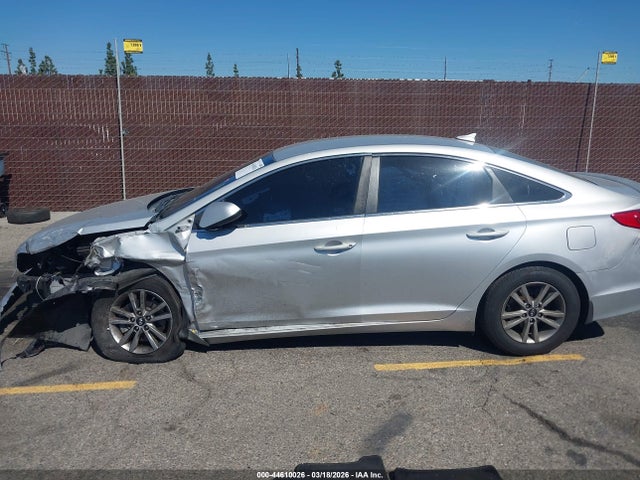 Hyundai SONATA SE 2015 5NPE24AF5FH144553 Image 13