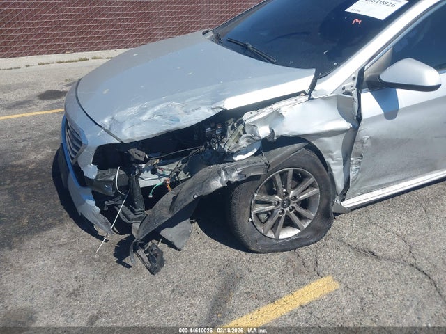 Hyundai SONATA SE 2015 5NPE24AF5FH144553 Image 6