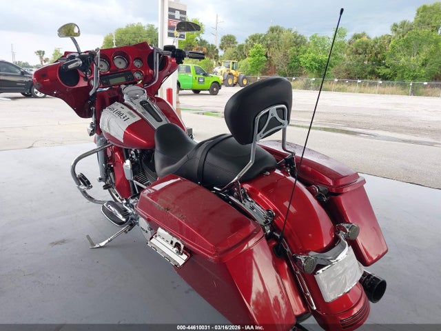 2012 HARLEY-DAVIDSON FLHX 1HD1KBM18CB641496 Photo 2