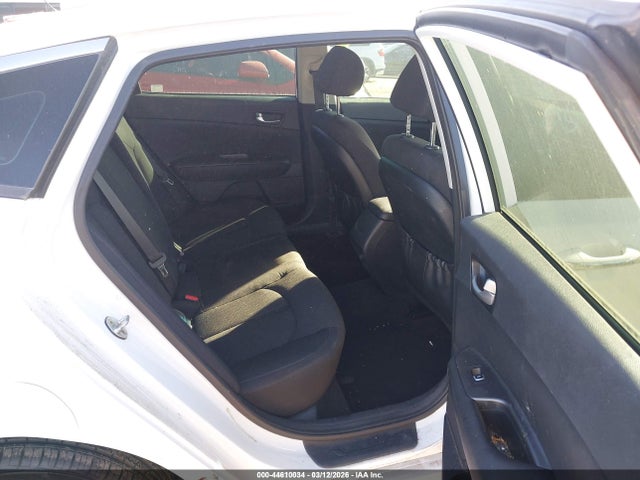 5XXGT4L33GG057532 KIA Optima Lx