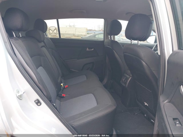 Продажа на аукционе авто 2015 Kia Sportage Lx, vin: KNDPB3AC9F7751231, номер лота: 44610040