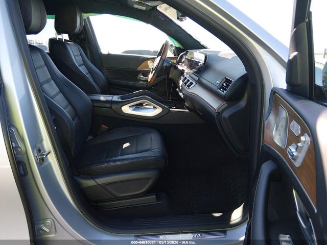 Продажа на аукционе авто 2022 Mercedes-benz Gls 450 4matic, vin: 4JGFF5KE3NA636486, номер лота: 44610061