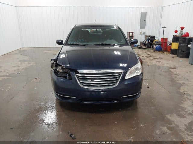 44610077 :رقم المزاد ، 1C3CCBBB3DN667110 vin ، 2013 Chrysler 200 Touring مزاد بيع