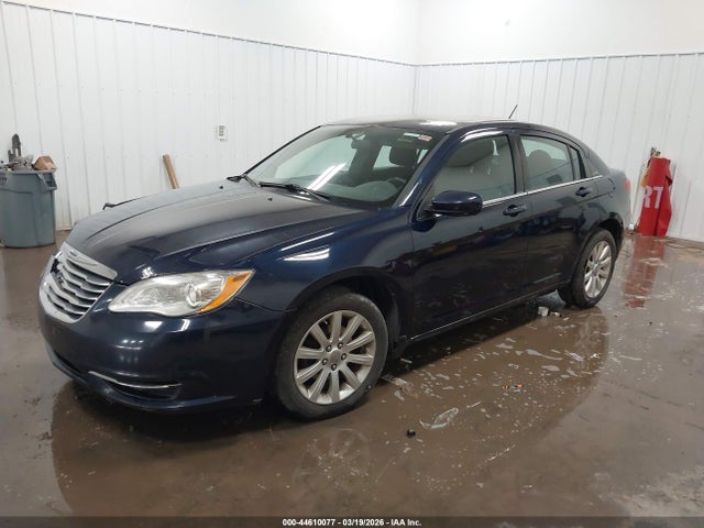 2013 CHRYSLER 200 1C3CCBBB3DN667110 Photo 1