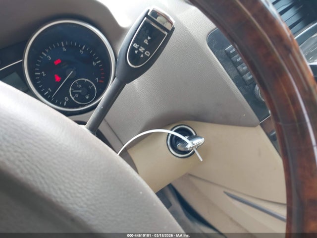 2008 MERCEDES-BENZ ML 550 4JGBB72E28A338621 Photo 10