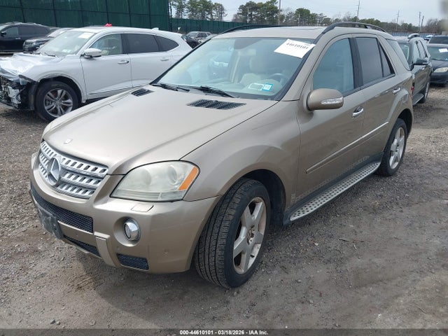 2008 MERCEDES-BENZ ML 550 4JGBB72E28A338621 Photo 1