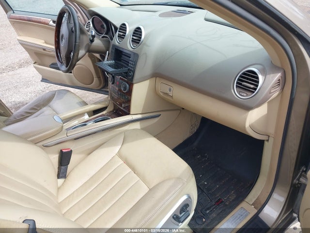 2008 MERCEDES-BENZ ML 550 4JGBB72E28A338621 Photo 4