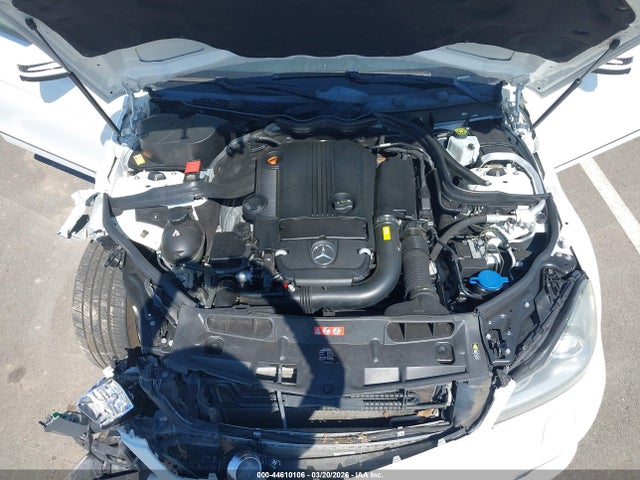 44610106 :رقم المزاد ، WDDGF4HB0DA777410 vin ، 2013 Mercedes-benz C 250 Sport مزاد بيع
