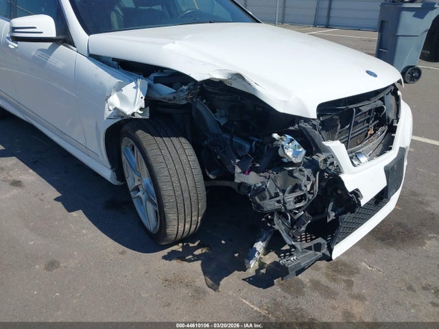 44610106 :رقم المزاد ، WDDGF4HB0DA777410 vin ، 2013 Mercedes-benz C 250 Sport مزاد بيع