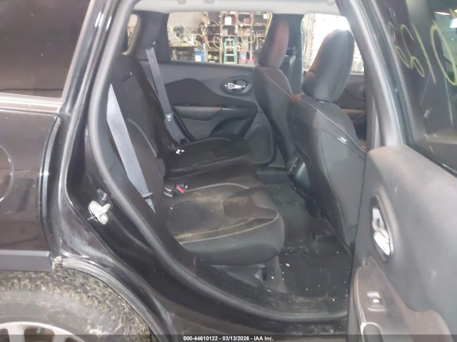 2015 Jeep Cherokee Latitude მანქანა იყიდება აუქციონზე, vin: 1C4PJLCBXFW671112, აუქციონის ნომერი: 44610122