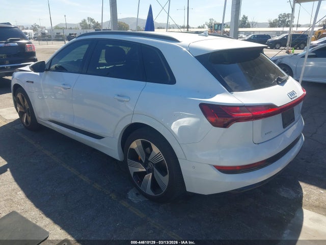 2022 AUDI E-TRON WA1LAAGE1NB013749 Photo 2