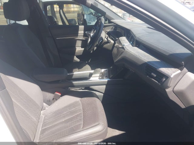 2022 AUDI E-TRON WA1LAAGE1NB013749 Photo 4