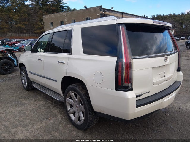 2015 CADILLAC ESCALADE 1GYS4BKJ8FR179675 Photo 2
