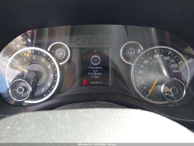 2019 RAM 1500 1C6RREBG0KN757756 Photo 6