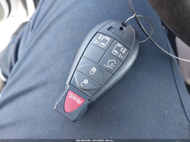 2014 CHRYSLER TOWN & COUNTRY 2C4RC1BG8ER211247 Photo 10