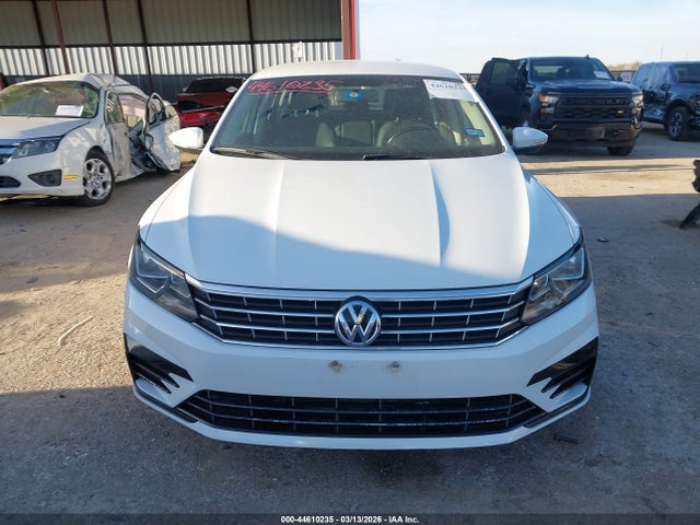 Продаж на аукціоні авто 2016 Volkswagen Passat 1.8t R-line, vin: 1VWAT7A3XGC038158, номер лоту: 44610235