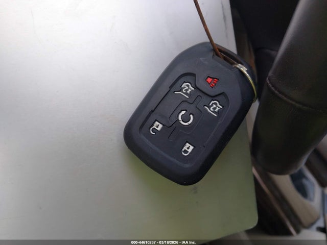 44610237 :رقم المزاد ، 1GKS2BKC2HR212755 vin ، 2017 Gmc Yukon Slt مزاد بيع