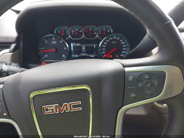 44610237 :رقم المزاد ، 1GKS2BKC2HR212755 vin ، 2017 Gmc Yukon Slt مزاد بيع
