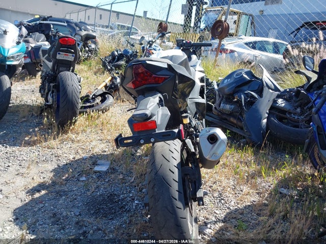 Kawasaki EX400 2022 JKAEXKG17NDAE5571 Image 6