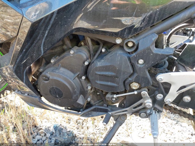 Kawasaki EX400 2022 JKAEXKG17NDAE5571 Image 9