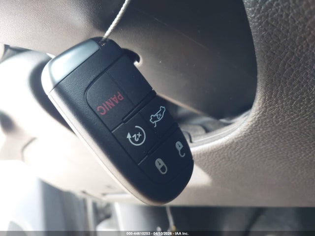 2015 CHRYSLER 200 1C3CCCAB1FN611497 Photo 10