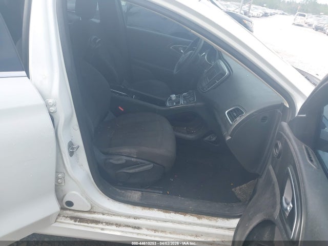 2015 CHRYSLER 200 1C3CCCAB1FN611497 Photo 4