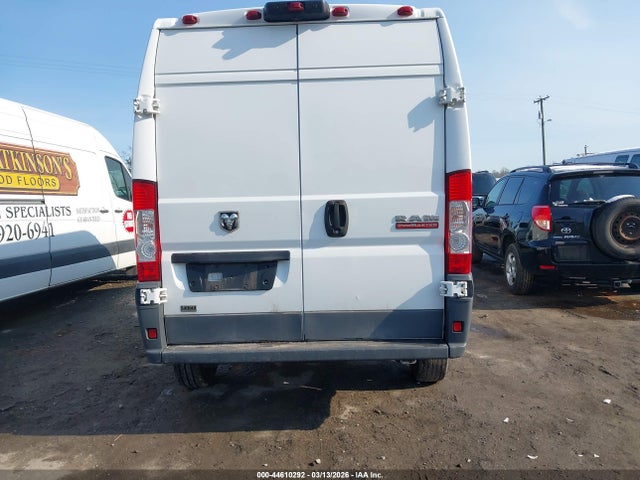 44610292 :رقم المزاد ، 3C6TRVBG8JE143417 vin ، 2018 Ram Promaster 1500 High Roof 136 Wb مزاد بيع