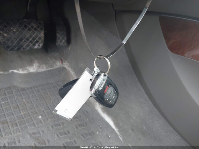 44610320 :رقم المزاد ، WA1LKAFP9AA003308 vin ، 2010 Audi Q5 3.2 Premium مزاد بيع
