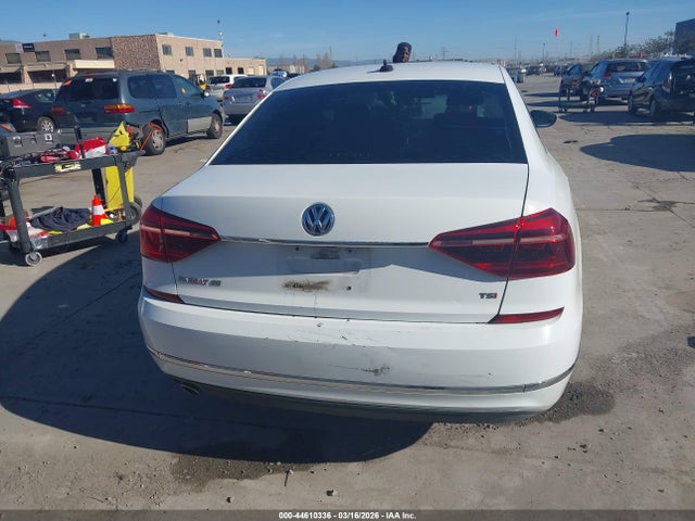 1VWBT7A36HC080025 Volkswagen Passat 1.8t Se