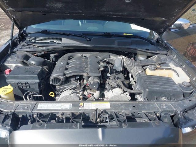 44610339 :رقم المزاد ، 2C3CA5CV6AH136696 vin ، 2010 Chrysler 300 Touring/signature Series/executive Series مزاد بيع