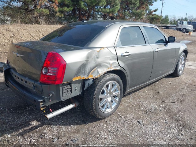 44610339 :رقم المزاد ، 2C3CA5CV6AH136696 vin ، 2010 Chrysler 300 Touring/signature Series/executive Series مزاد بيع