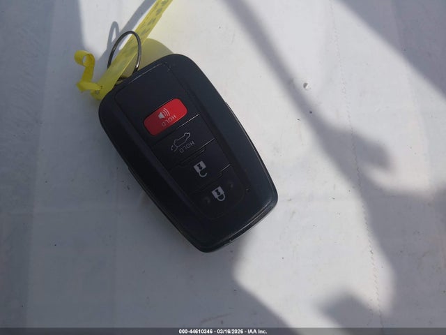 5TDGZRBHXNS595262 Toyota Highlander Xle