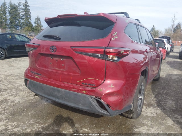 5TDGZRBHXNS595262 Toyota Highlander Xle
