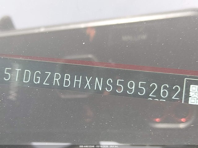 5TDGZRBHXNS595262 Toyota Highlander Xle