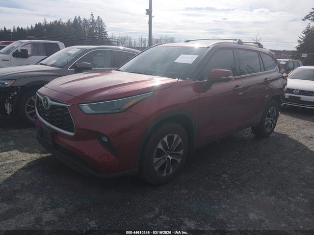 5TDGZRBHXNS595262 Toyota Highlander Xle