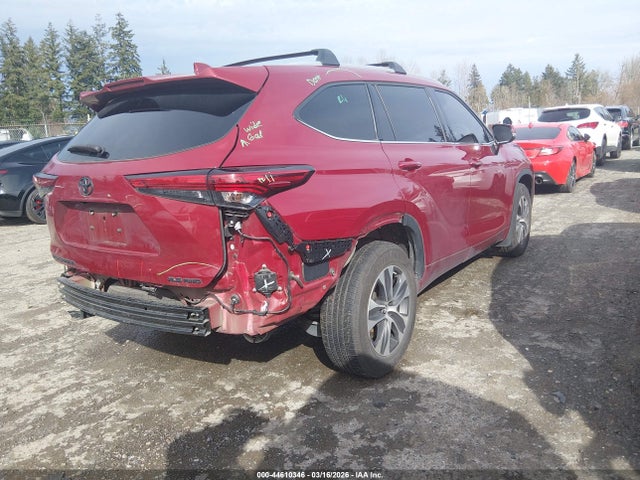 5TDGZRBHXNS595262 Toyota Highlander Xle