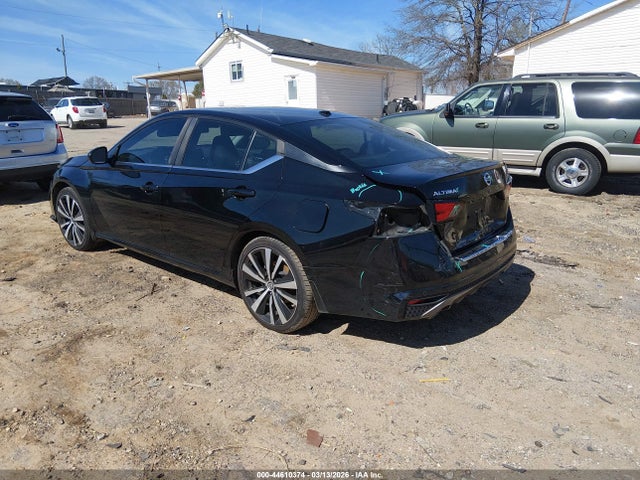 44610374 :رقم المزاد ، 1N4BL4CV1MN330159 vin ، 2021 Nissan Altima Sr Fwd مزاد بيع