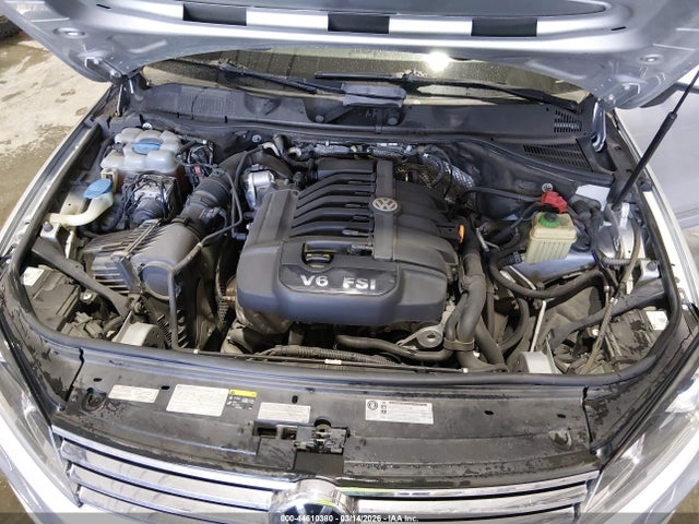 44610380 :رقم المزاد ، WVGEF9BP6FD007972 vin ، 2015 Volkswagen Touareg V6 Lux مزاد بيع