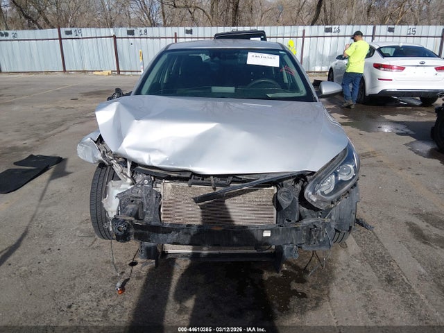 Aukcja sprzedaży 2019 Kia Forte Lxs, vin: 3KPF24AD5KE108038, numer aukcji: 44610385