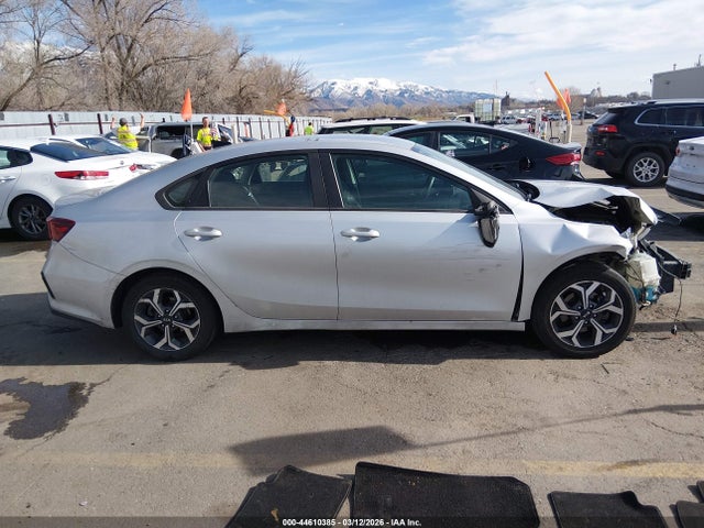 Aukcja sprzedaży 2019 Kia Forte Lxs, vin: 3KPF24AD5KE108038, numer aukcji: 44610385