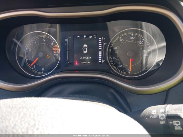 1C4PJLCB6GW160255 Jeep Cherokee Latitude