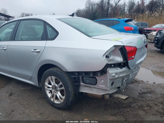 44610466 :رقم المزاد ، 1VWAP7A30EC023492 vin ، 2014 Volkswagen Passat 2.5l S مزاد بيع