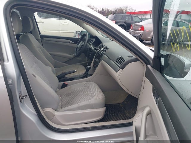 44610466 :رقم المزاد ، 1VWAP7A30EC023492 vin ، 2014 Volkswagen Passat 2.5l S مزاد بيع