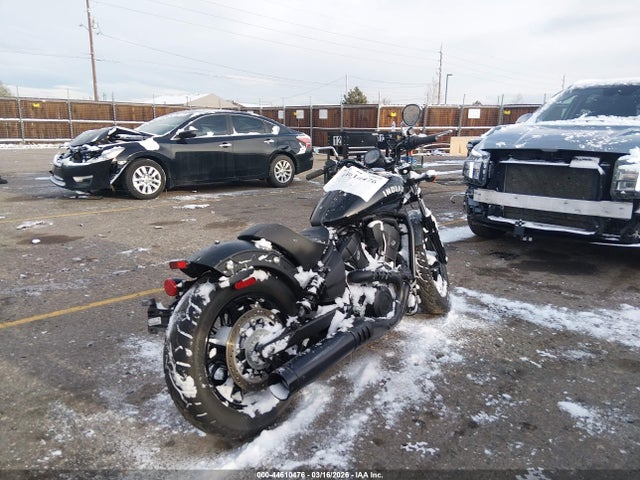 56KSBV61XS3024057 INDIAN MOTORCYCLE CO. Scout Sixty Bobber