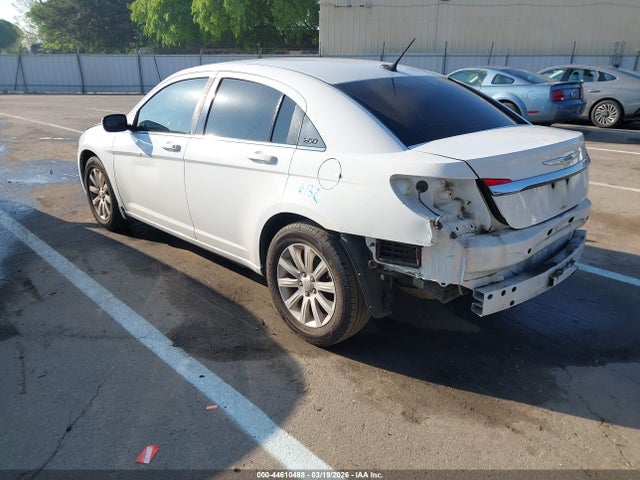 Продажа на аукционе авто 2011 Chrysler 200 Touring, vin: 1C3BC1FB9BN569003, номер лота: 44610488