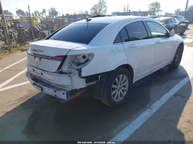 Продажа на аукционе авто 2011 Chrysler 200 Touring, vin: 1C3BC1FB9BN569003, номер лота: 44610488