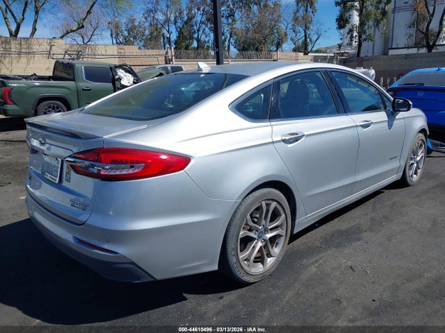Ford Fusion Hybrid Titanium 2019 3FA6P0RU1KR118482 Image 4