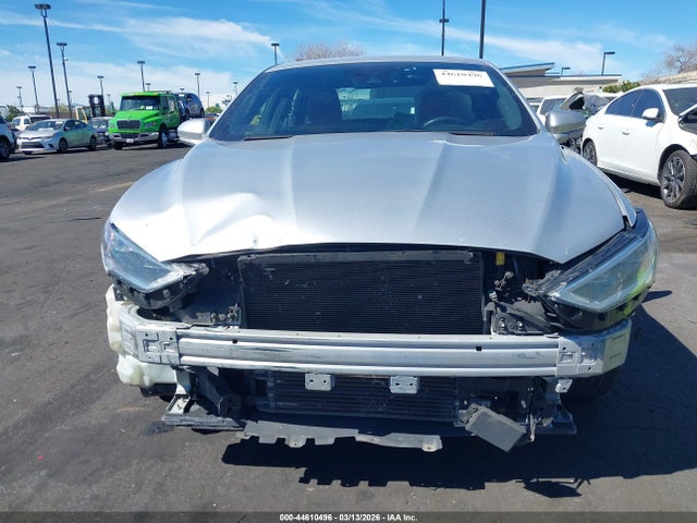 Ford Fusion Hybrid Titanium 2019 3FA6P0RU1KR118482 Image 6