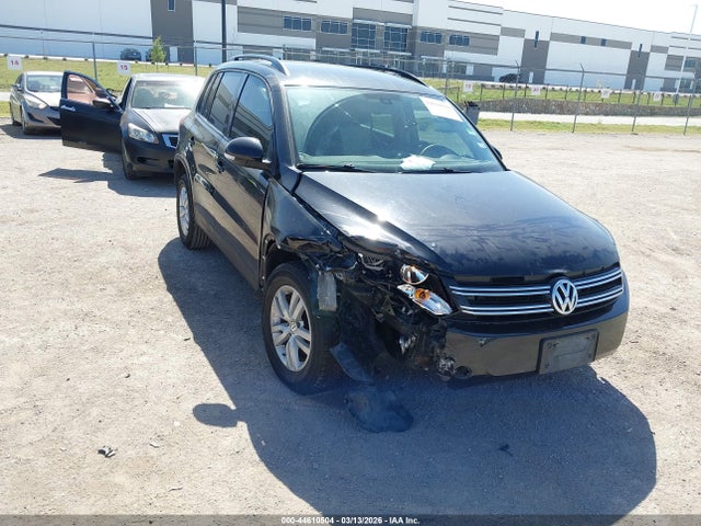 2016 VOLKSWAGEN TIGUAN WVGAV7AX4GW528329
