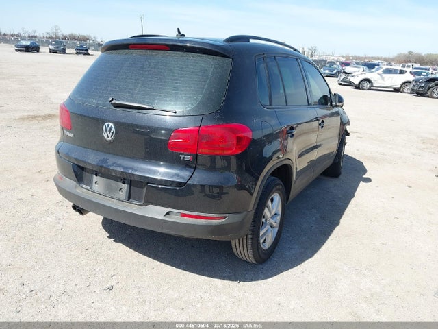 2016 VOLKSWAGEN TIGUAN WVGAV7AX4GW528329 Photo 3
